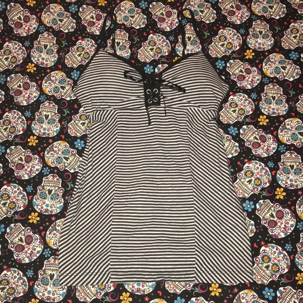 ❇️ SALE! Vintage lei camisole